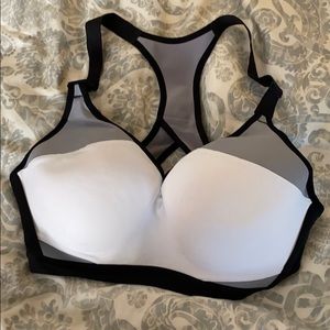 Victoria’s Secret VXS 36D sports bra